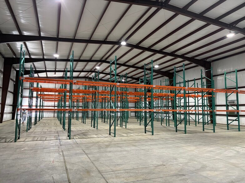 More Photos Of 2830 Industrial Plaza Dr, Tallahassee Industrial For Sale