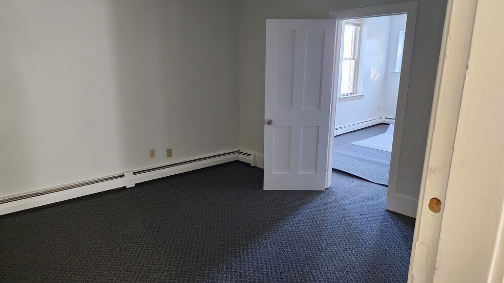 More Photos Of 14-18 Broadway, Taunton Storefront Retail Office For Lease