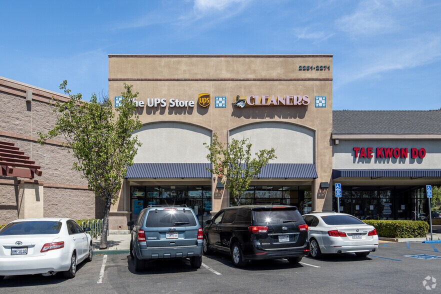 More Photos Of 1935-1943 W Malvern Ave, Fullerton Storefront For Lease