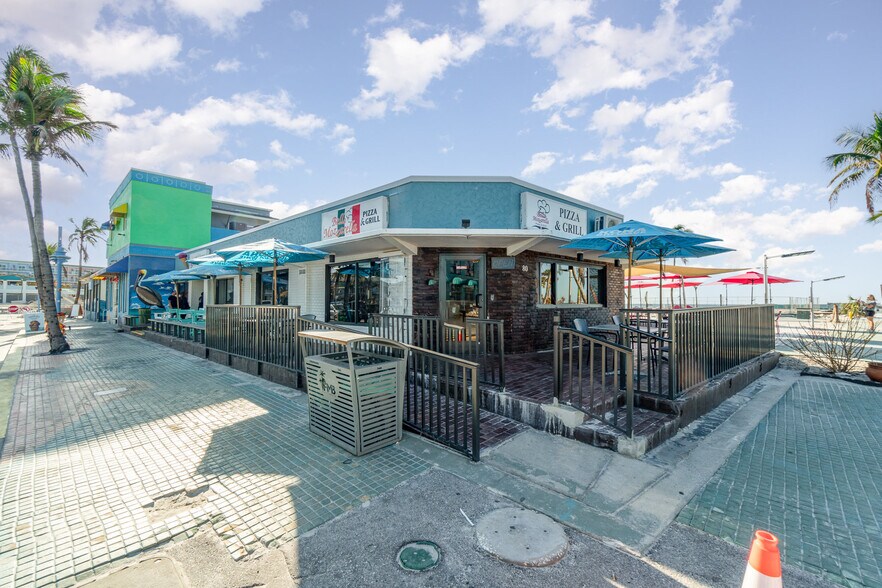 More Photos Of 80 Old San Carlos Blvd, Fort Myers Beach Restaurant For Sale