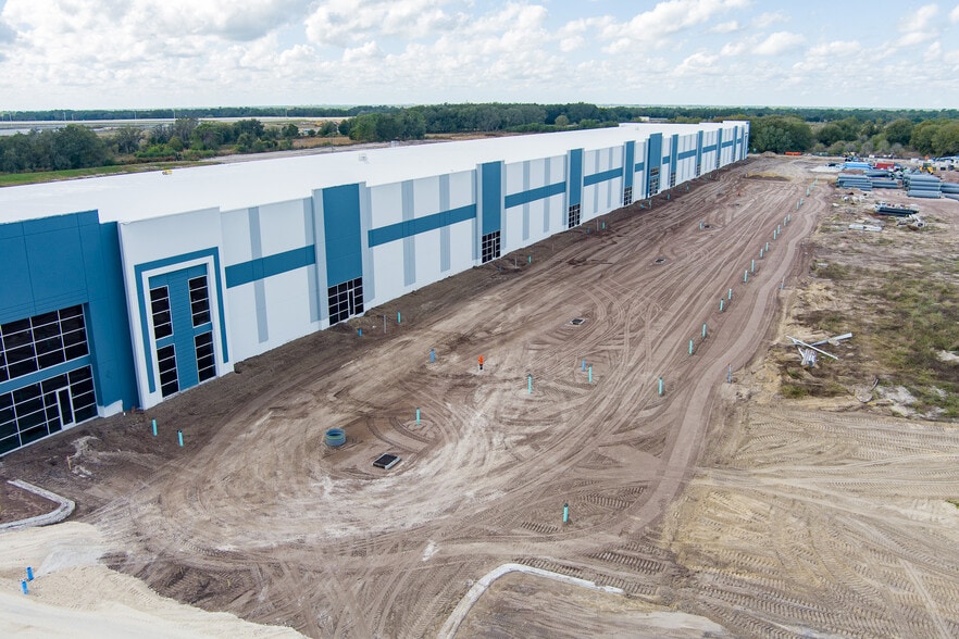 More Photos Of Pace Rd, Auburndale Unknown For Lease