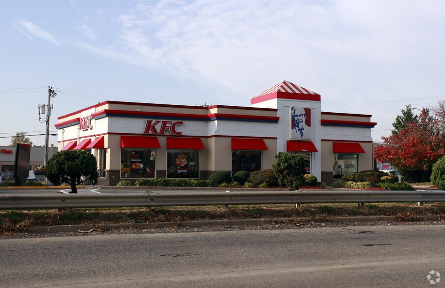 Primary Photo Of 6227 Little River Tpke, Alexandria Fast Food For Lease