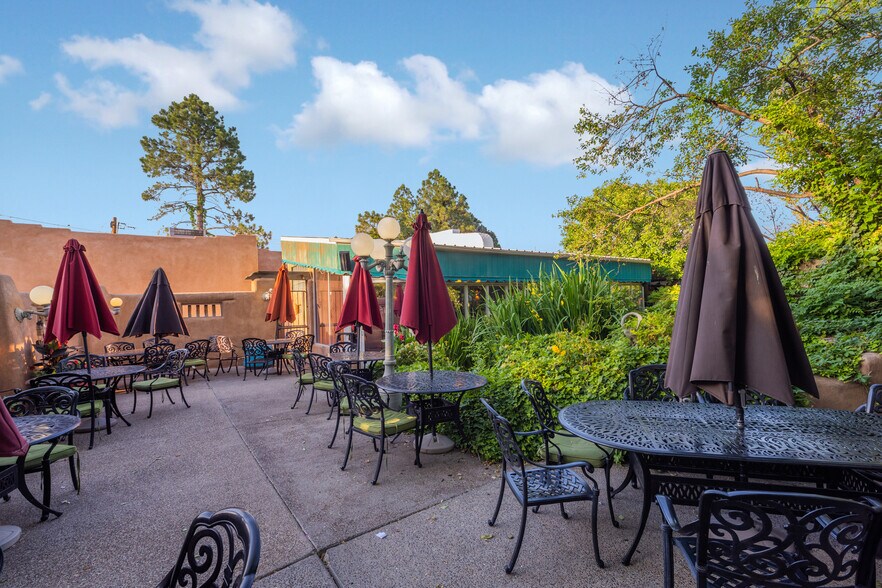 More Photos Of 8032 4th St NW, Albuquerque Restaurant For Sale