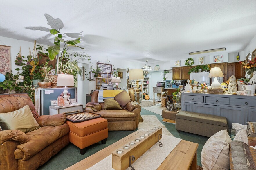 More Photos Of 4615 S Santa Fe Dr, Englewood Service For Sale