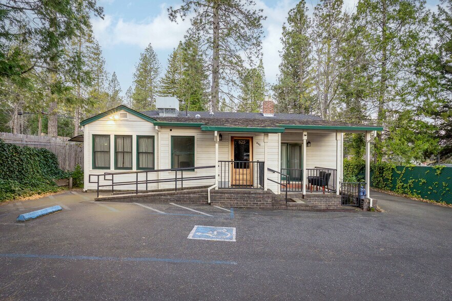 More Photos Of 825 Zion St, Nevada City Office For Sale