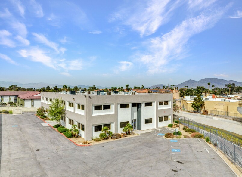 More Photos Of 3120 E Desert Inn Rd, Las Vegas Office For Lease