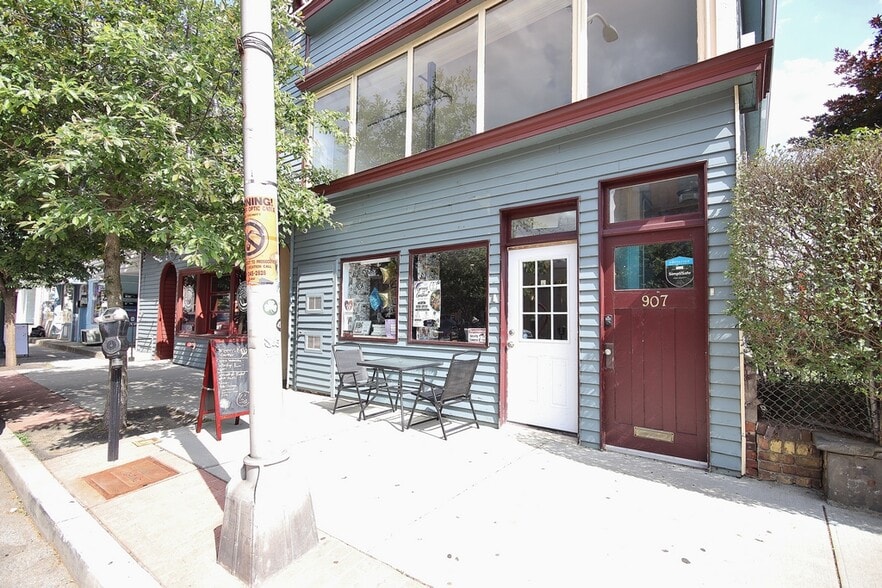 More Photos Of 907-911 South St, Peekskill Storefront Retail Office For Sale