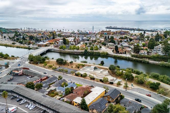 More Photos Of 238 San Lorenzo Blvd, Santa Cruz Apartments For Sale