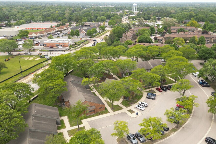 More Photos Of 1250 Executive Pl, Geneva Office For Lease