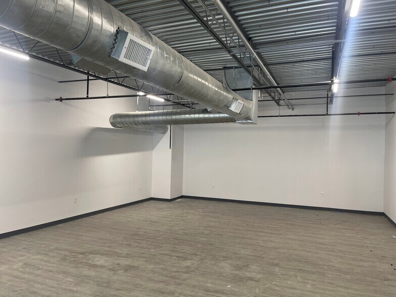 More Photos Of 2601 State Highway 121, Lewisville Light Distribution For Sale