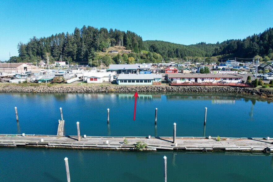 More Photos Of 142 Bay Front Loop, Winchester Bay General Retail For Sale