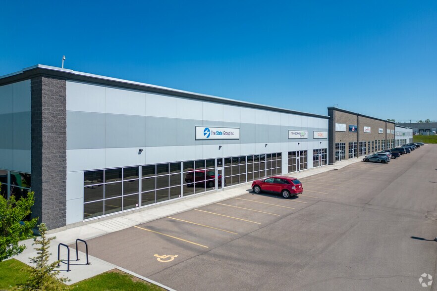 More Photos Of 999 57th Ave NE, Calgary Warehouse For Lease