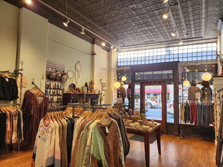 More Photos Of 57-63 Haywood St, Asheville Storefront Retail Office For Lease