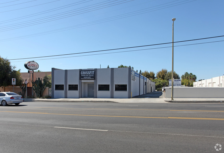 Primary Photo Of 6829 Canoga Ave, Canoga Park Manufacturing For Lease