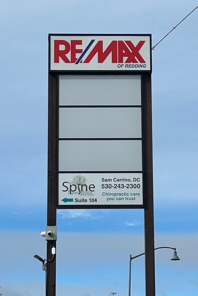 More Photos Of 833 Mistletoe Ln, Redding Office For Lease