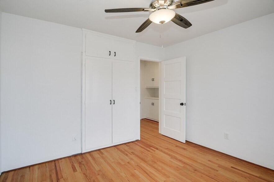 More Photos Of 5050-5070 Marlborough Dr, San Diego Apartments For Sale