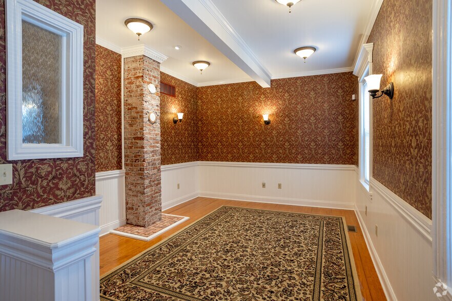 More Photos Of 26 S Maple Ave, Marlton Office For Lease