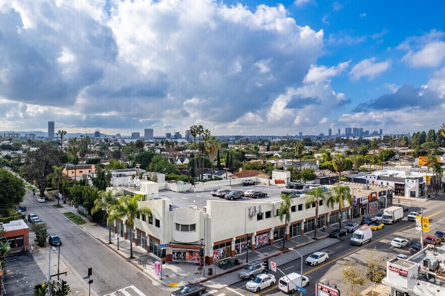 More Photos Of 7500-7516 Melrose Ave, Los Angeles Freestanding For Sale