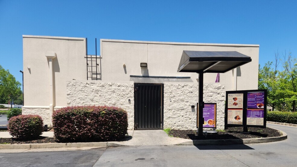 More Photos Of 2500 Barrett Creek Blvd, Marietta Restaurant For Sale