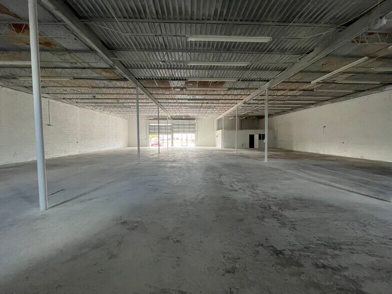 Primary Photo Of 3580 NW 54th St, Miami Warehouse For Lease