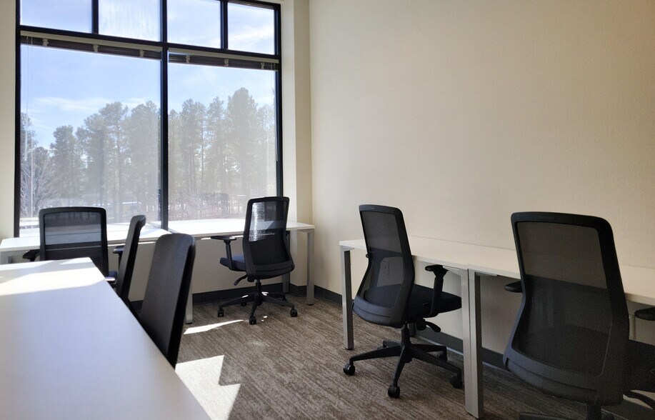 More Photos Of 1120 W University Ave, Flagstaff Coworking Space