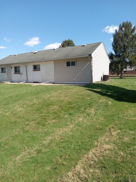 More Photos Of 515 W Butler Ave, Chalfont Veterinarian Kennel For Sale