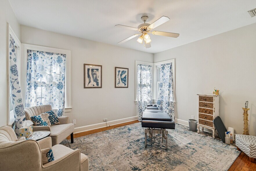 More Photos Of 3705 S Macdill Ave, Tampa Medical For Sale