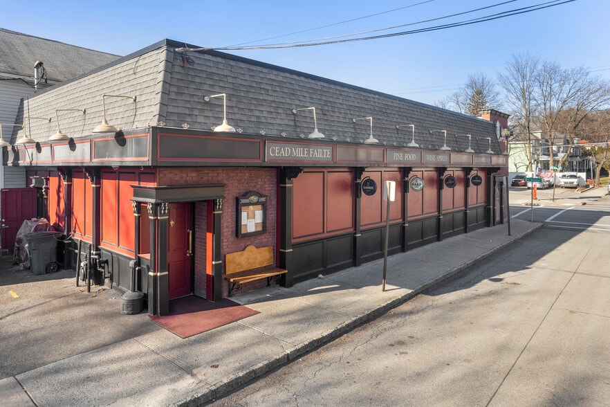 Primary Photo Of 62-64 E Mcfarlan St, Dover Restaurant For Sale