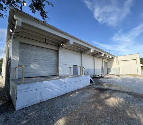 More Photos Of 2050 Sunnydale Blvd W, Clearwater Manufacturing For Sale