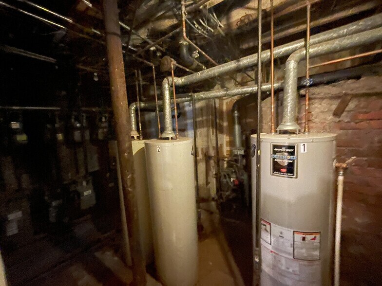More Photos Of 139 Murray St, Binghamton Apartments For Sale