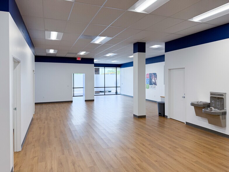 More Photos Of 16002-16078 SW Tualatin Sherwood Rd, Sherwood Storefront For Lease
