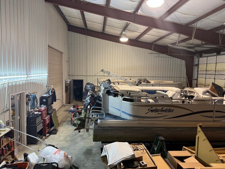 More Photos Of 1575 Kentucky 92, Jamestown Mixed Retail For Sale