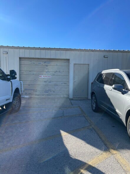 More Photos Of 14640 S FM 2790 W, Lytle Unknown For Lease