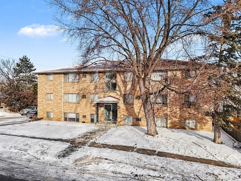 More Photos Of 1721 7th St E, Saint Paul Apartments For Sale