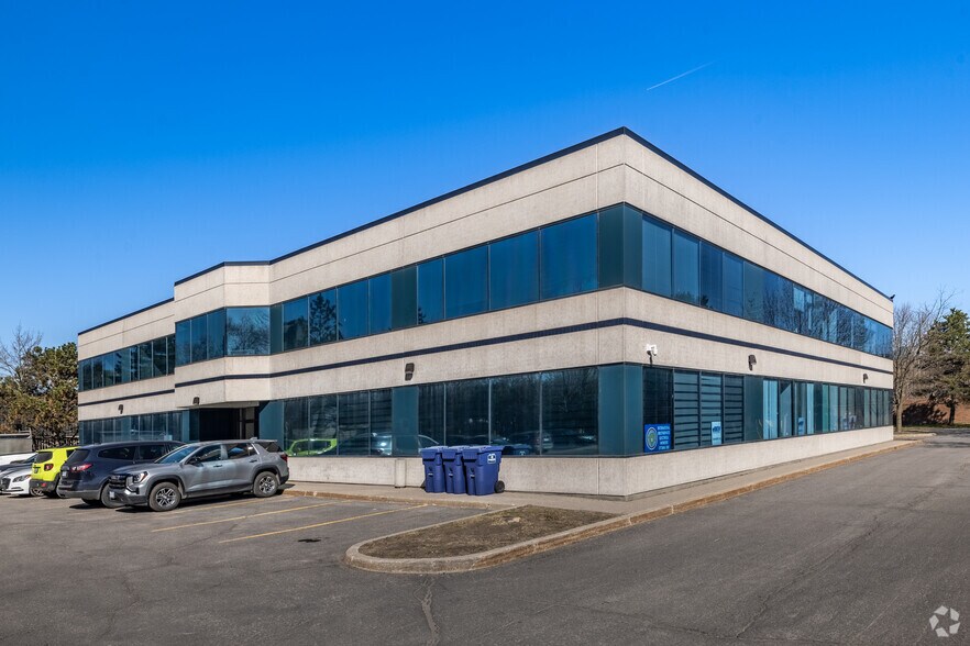 More Photos Of 2460 Lancaster Rd, Ottawa Office For Lease