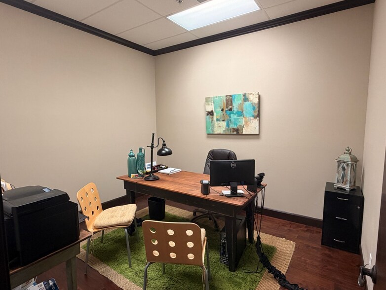 More Photos Of 150 Pine Forest Dr, Shenandoah Medical For Lease