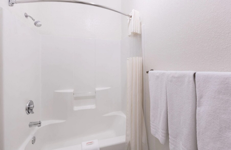 More Photos Of 271 Hanford St, Sutter Creek Hotel For Sale