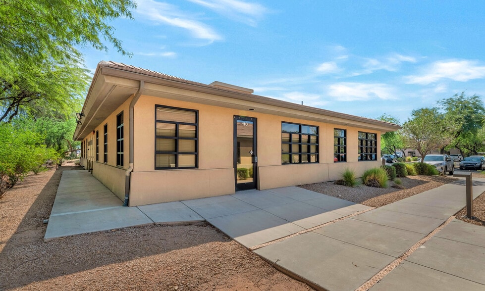 More Photos Of 130 S 63rd St, Mesa Medical For Lease