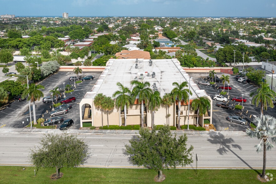 More Photos Of 3170 N Federal Hwy, Lighthouse Point Office For Lease