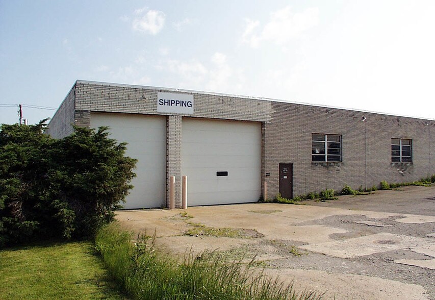 More Photos Of 14501 Industrial Ave, Maple Heights Manufacturing For Lease