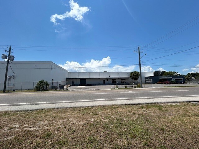 More Photos Of 5201 S West Shore Blvd, Tampa Warehouse For Lease