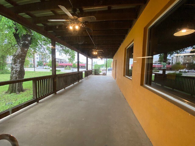 More Photos Of 2719 Race St, Fort Worth Restaurant For Lease