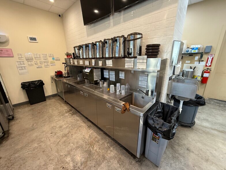 More Photos Of 614 Keeaumoku St, Honolulu Apartments For Lease