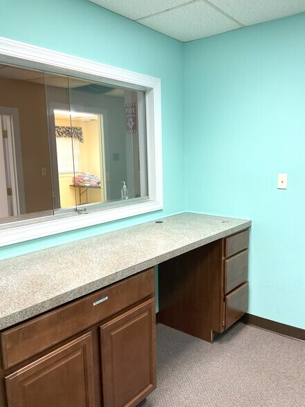 More Photos Of 3713 Richfield Rd, Greensboro Religious Facility For Lease