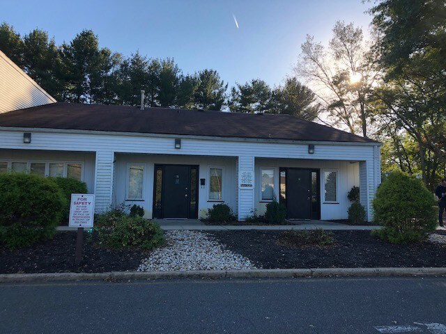 More Photos Of 55 N County Line Rd, Jackson Office For Lease