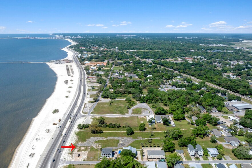 More Photos Of 830 E Beach Blvd, Gulfport Land For Sale