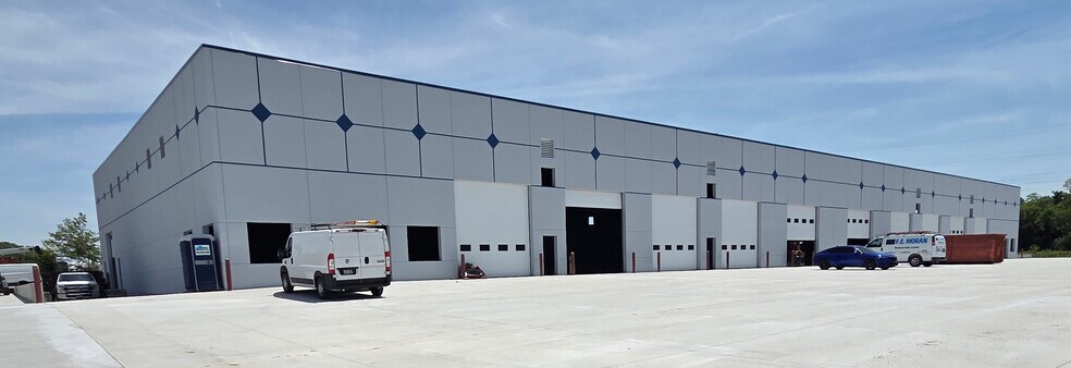 More Photos Of 1720 Workers Ct, Joliet Warehouse For Lease