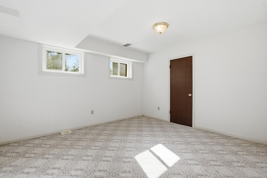 More Photos Of 15901 Old Columbia Pike, Burtonsville Land For Sale