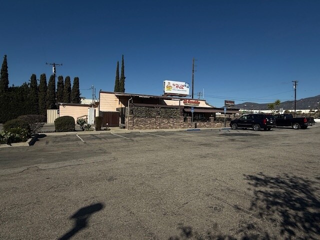 More Photos Of 1964 W Foothill Blvd, Upland Restaurant For Lease
