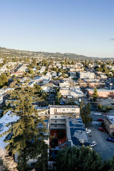 More Photos Of 3525 Dimond Ave, Oakland Apartments For Sale